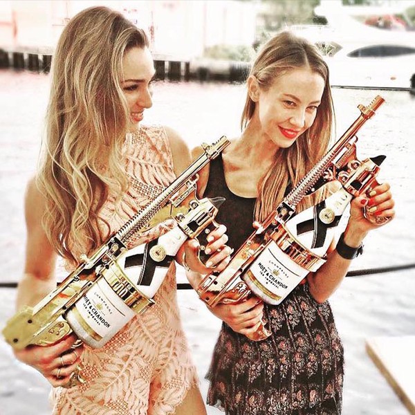 The Champagne Gun | Ice Entertainments