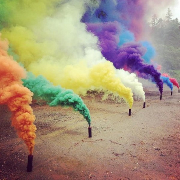 Pack of 10 Smoke Bombs Ice Entertainments