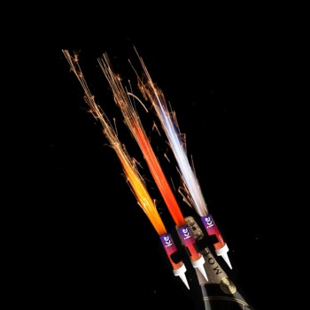 Pack of 4 Tri-Coloured Flaming Flares
